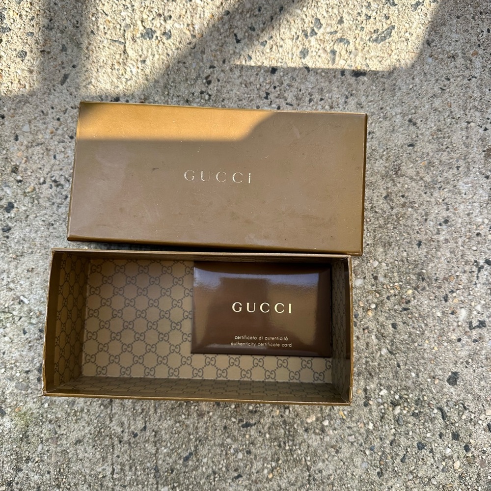 Empty box